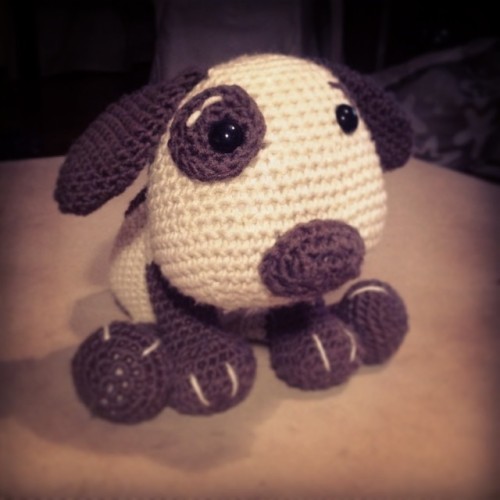 Pudge the Pup - pattern on Craftsy.  Seen on missneriss.com #amigurumi #crochet