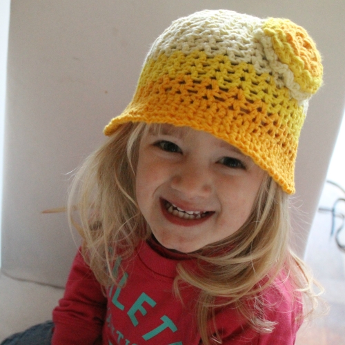 Bucketful of Sunshine hat on missneriss.com - free pattern #scheepjes #scheepjeswol #cotton8 #crochet #freepattern