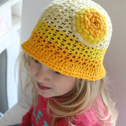 Bucketful of Sunshine hat on missneriss.com, made with Scheepjeswol Cotton 8.  #scheepjeswol #cotton8 #scheepjes